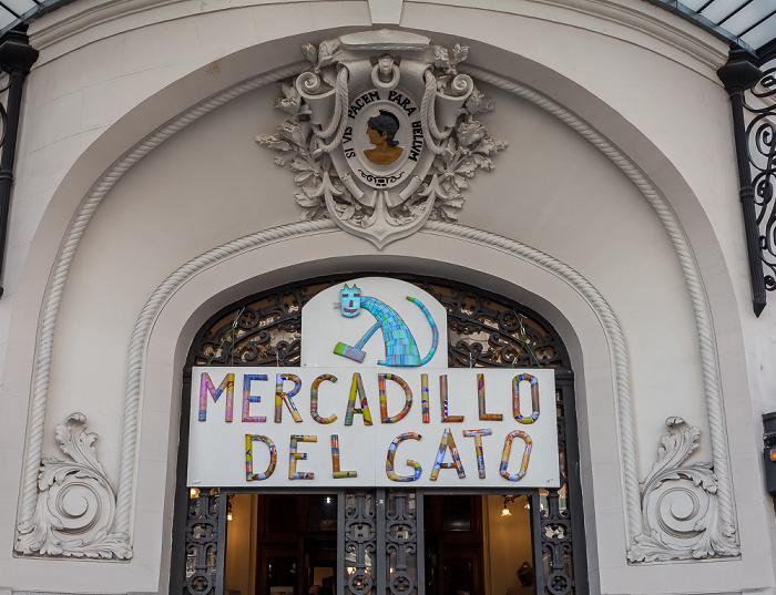 Gran Vía / Calle del Clavel: Mercadillo del Gato Madrid