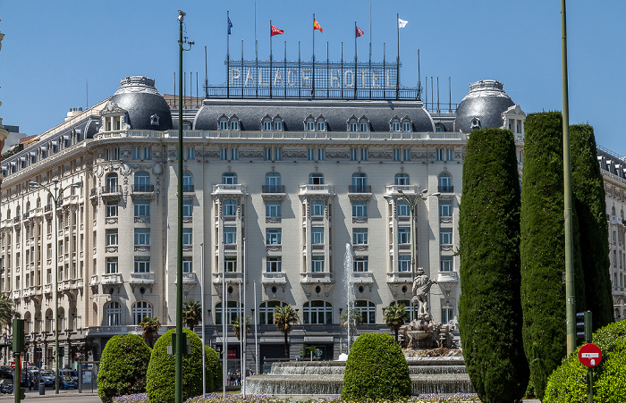 Madrid Plaza de Cánovas del Castillo (Plaza de Neptuno): Fuente de Neptuno, The Westin Palace (Palace Hotel)