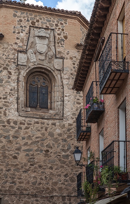 Centro Histórico: Calle Taller del Moro - Iglesia de El Salvador Toledo