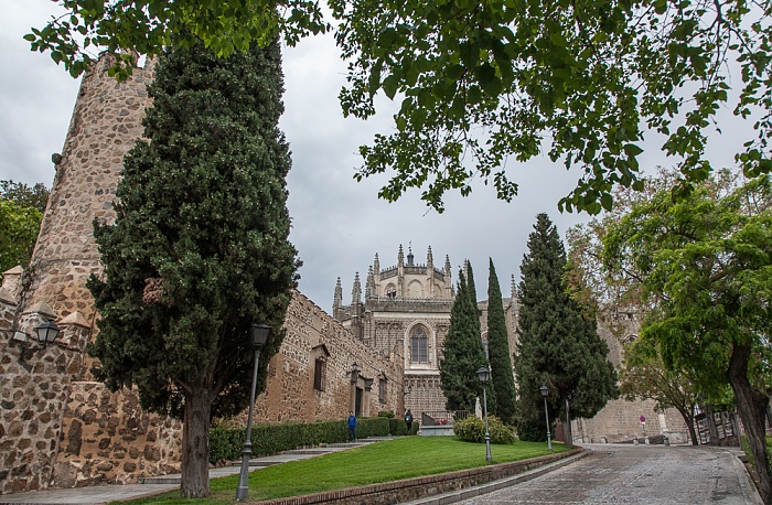 Toledo Centro Histórico: Plaza de San Juan de los Reyes Monasterio de San Juan de los Reyes Palacio de La Cava