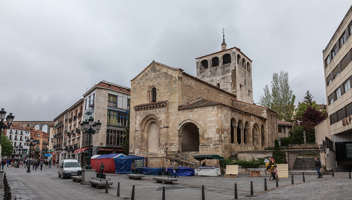 Avenida del Acueducto: Iglesia de San Clemente Segovia