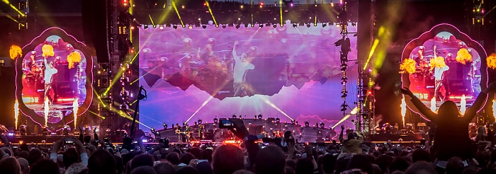 Letzigrund: Coldplay Zürich Hymn for the Weekend