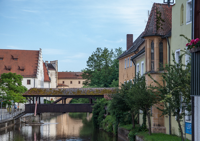 Amberg Altstadt: Blick vom Martinssteg - Vils mit der Schiffbrücke