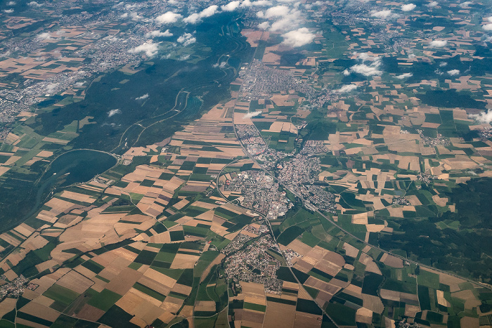 Bayern 2016-07-21 Flug CLH2396 München Franz Josef Strauß (MUC/EDDM) - Basel Mulhouse Freiburg (BSL/LFSB) Luftbild aerial photo