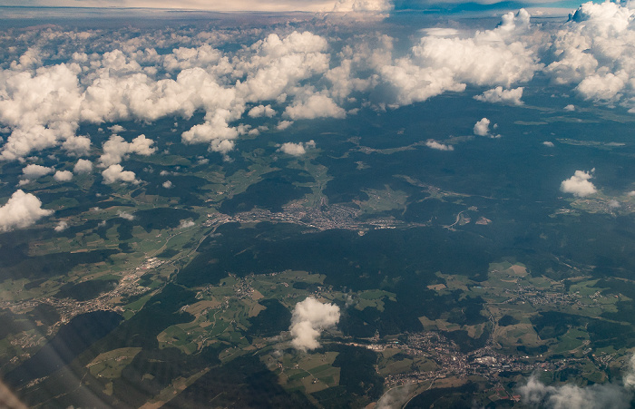 Baden-Württemberg 2016-07-21 Flug CLH2396 München Franz Josef Strauß (MUC/EDDM) - Basel Mulhouse Freiburg (BSL/LFSB) Luftbild aerial photo