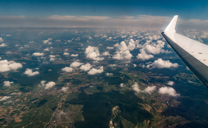 Baden-Württemberg 2016-07-21 Flug CLH2396 München Franz Josef Strauß (MUC/EDDM) - Basel Mulhouse Freiburg (BSL/LFSB) Luftbild aerial photo