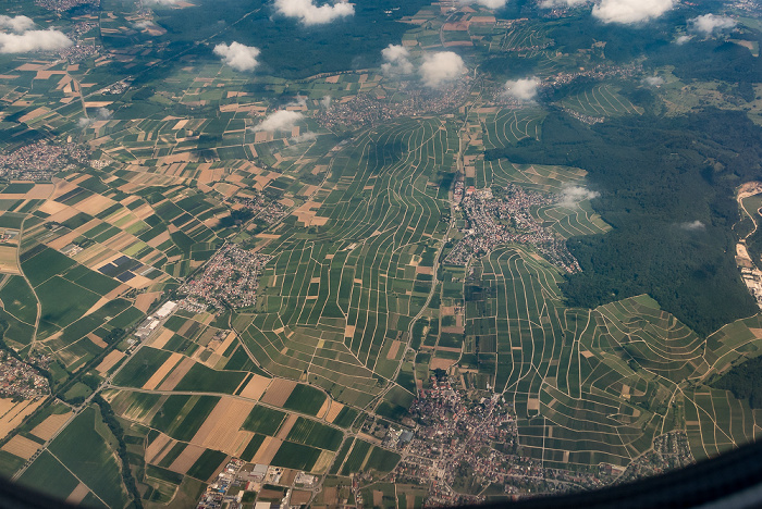 Baden-Württemberg 2016-07-21 Flug CLH2396 München Franz Josef Strauß (MUC/EDDM) - Basel Mulhouse Freiburg (BSL/LFSB) Luftbild aerial photo