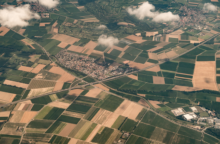 Baden-Württemberg 2016-07-21 Flug CLH2396 München Franz Josef Strauß (MUC/EDDM) - Basel Mulhouse Freiburg (BSL/LFSB) Luftbild aerial photo