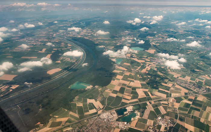 Baden-Württemberg 2016-07-21 Flug CLH2396 München Franz Josef Strauß (MUC/EDDM) - Basel Mulhouse Freiburg (BSL/LFSB) Luftbild aerial photo