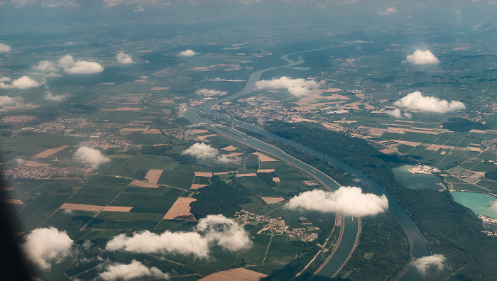 Baden-Württemberg 2016-07-21 Flug CLH2396 München Franz Josef Strauß (MUC/EDDM) - Basel Mulhouse Freiburg (BSL/LFSB) Luftbild aerial photo