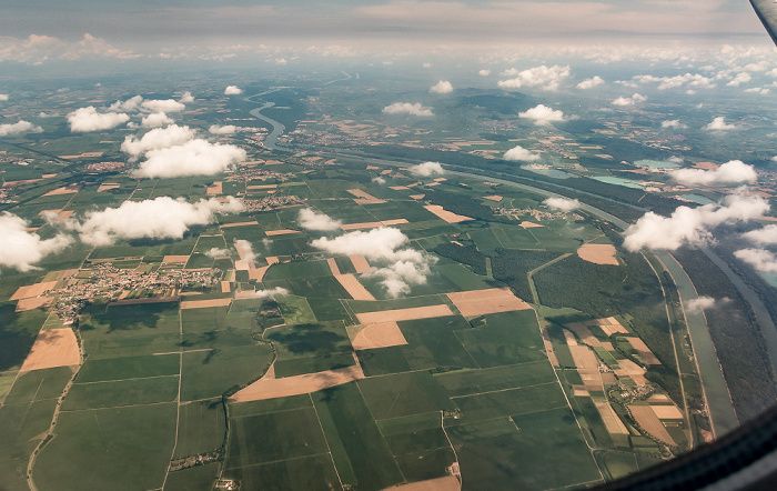 Grand Est - Département Haut-Rhin 2016-07-21 Flug CLH2396 München Franz Josef Strauß (MUC/EDDM) - Basel Mulhouse Freiburg (BSL/LFSB) Luftbild aerial photo