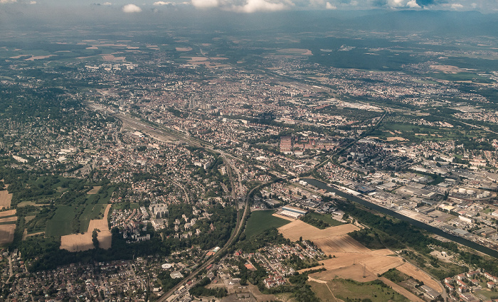 Grand Est - Département Haut-Rhin 2016-07-21 Flug CLH2396 München Franz Josef Strauß (MUC/EDDM) - Basel Mulhouse Freiburg (BSL/LFSB) Luftbild aerial photo