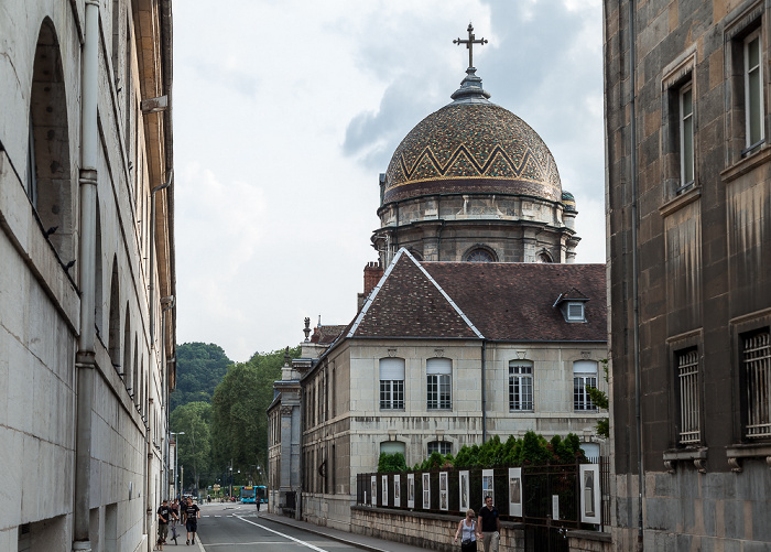 La Boucle: Rue de l'Orme de Chamars - Hôpital Saint-Jacques mit der Chapelle Notre-Dame du Refuge Besançon