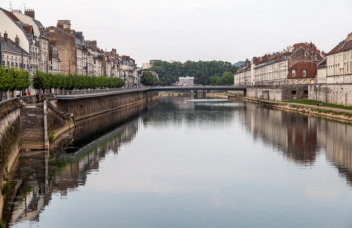 Besançon Doubs mit der Pont Battant La Boucle Quai Vauban Quai Veïl Picard