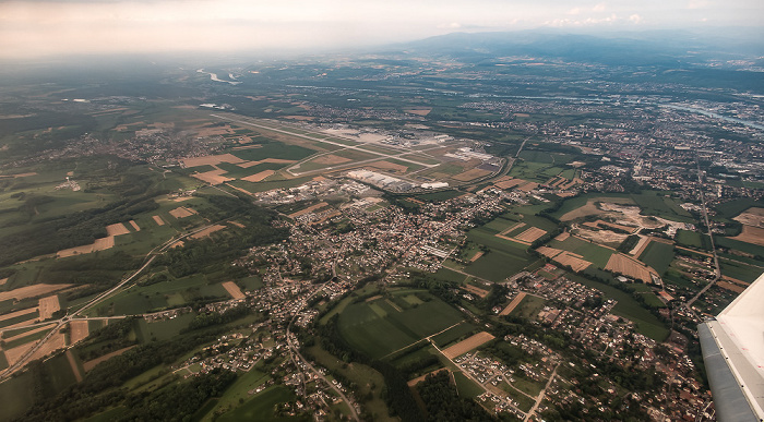 Grand Est - Département Haut-Rhin 2016-07-24 Flug CLH2401 Basel Mulhouse Freiburg (BSL/LFSB) - München Franz Josef Strauß (MUC/EDDM) Luftbild aerial photo