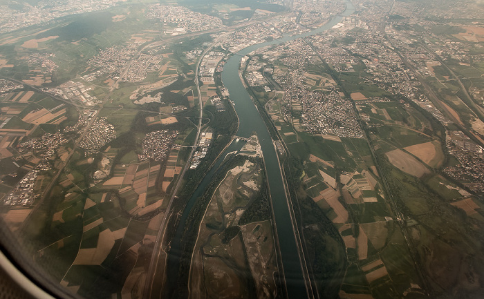 Grand Est - Département Haut-Rhin 2016-07-24 Flug CLH2401 Basel Mulhouse Freiburg (BSL/LFSB) - München Franz Josef Strauß (MUC/EDDM) Luftbild aerial photo