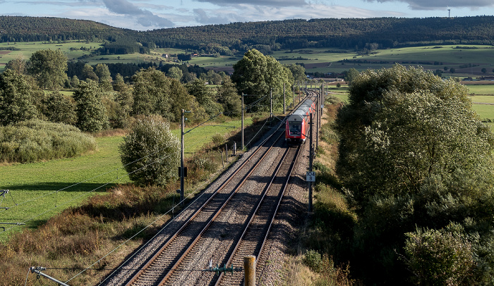 Blick von der Donaubrücke Bundesstraße B 31/33: Eisenbahnstrecke Donaueschingen - Immendingen Pfohren
