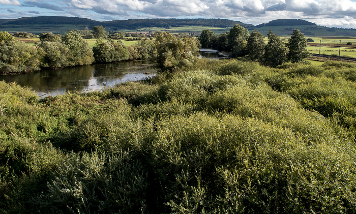 Blick von der Donaubrücke Bundesstraße B 31/33: Donau Pfohren