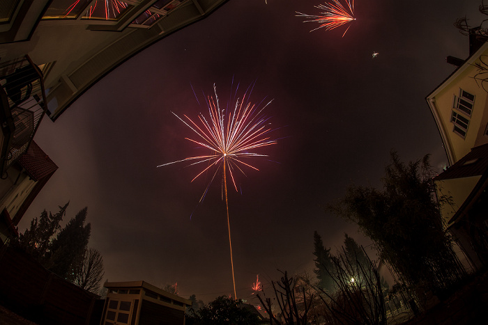 München Gratlspitzstraße: Silvester-/Neujahr-Feuerwerk Gratlspitzstraße 40