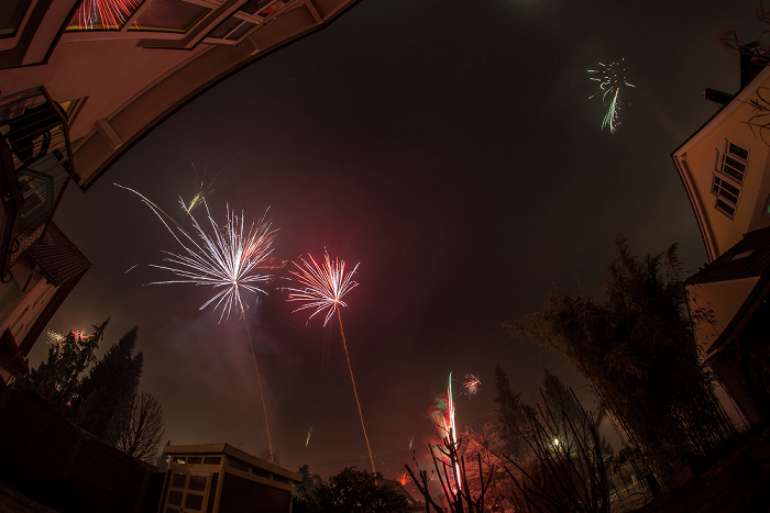 München Gratlspitzstraße: Silvester-/Neujahr-Feuerwerk Gratlspitzstraße 40