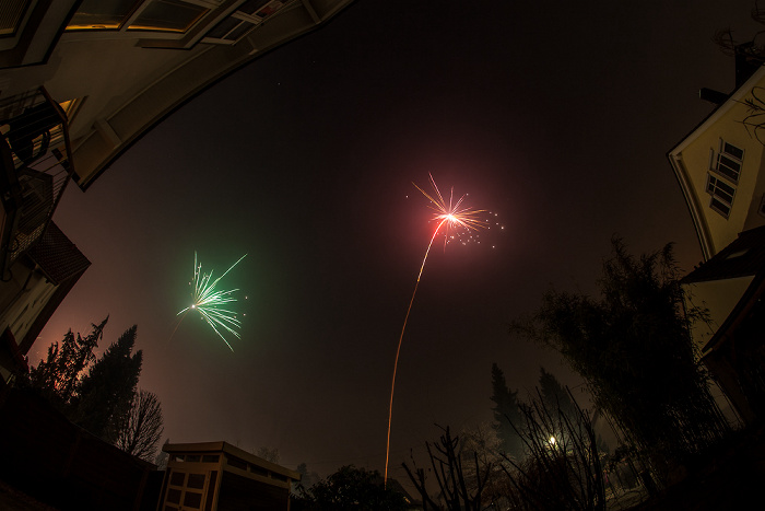 München Gratlspitzstraße: Silvester-/Neujahr-Feuerwerk Gratlspitzstraße 40