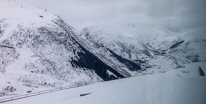 Uri Glacier Express