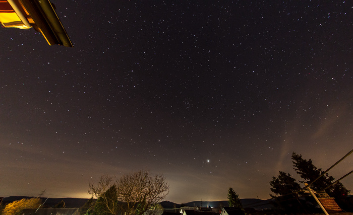 Blick vom Neudinger Weg: Sternenhimmel Pfohren