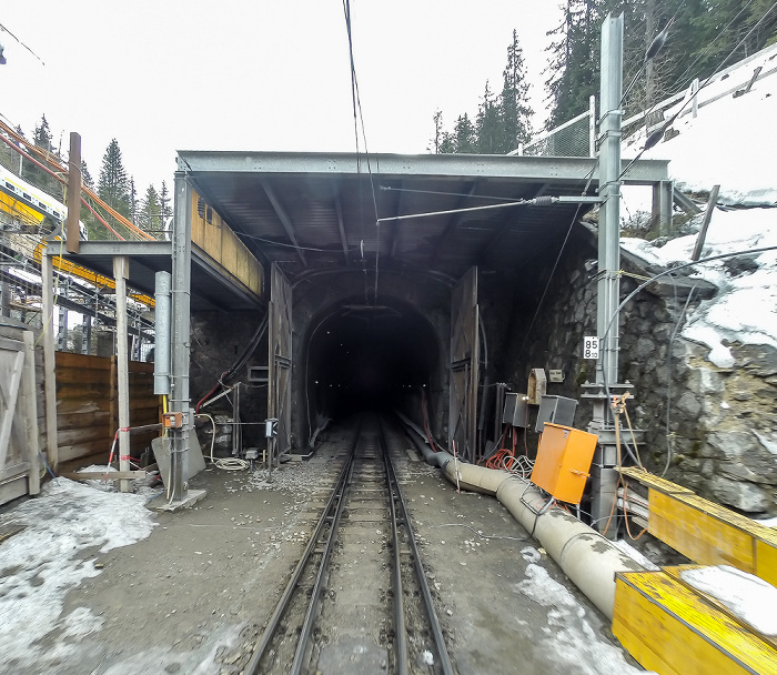 Albulabahn: Nördliches Portal des Albulatunnels Preda