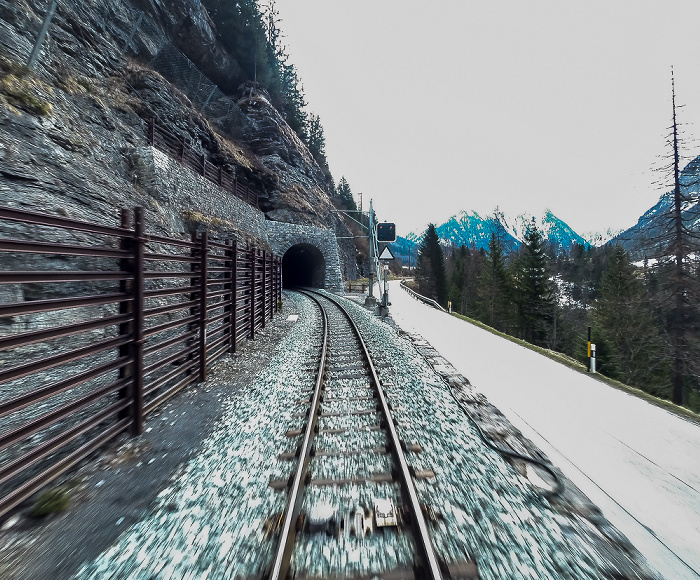 Graubünden Albulabahn: Glatscheras-Tunnel Kantonsstrasse 749