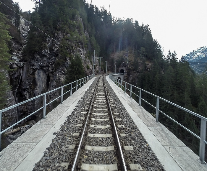 Graubünden Albulabahn: Stulsertobel-Viadukt I Stulsertobel-Tunnel II Stulsertobel-Viadukt II