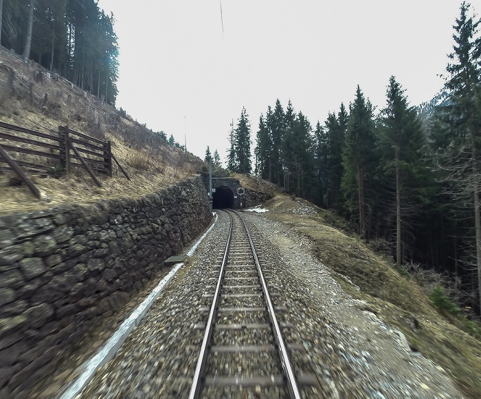 Graubünden Albulabahn: Stulsertobel-Tunnel I