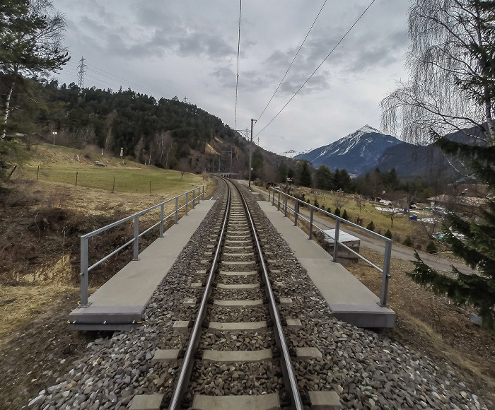 Graubünden Albulabahn: Ava da Crappa Naira