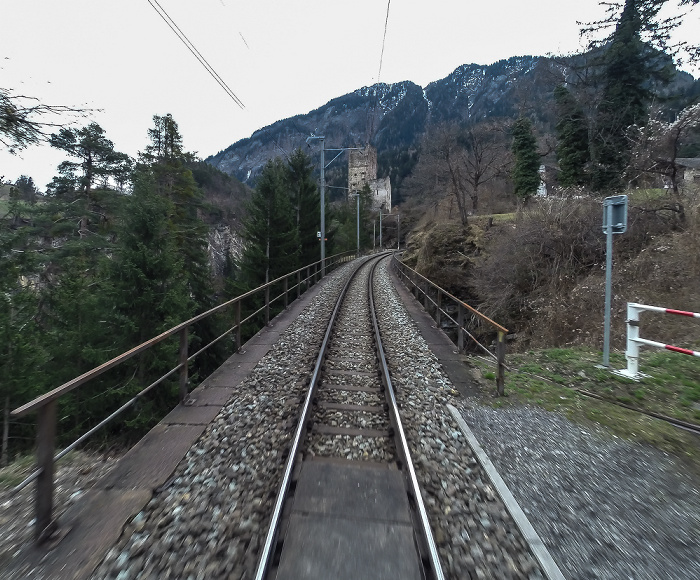 Graubünden Albulabahn, Burgruine Campell