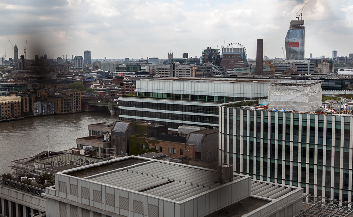 Blick von der Aussichtsplattform des Monument: City of London London