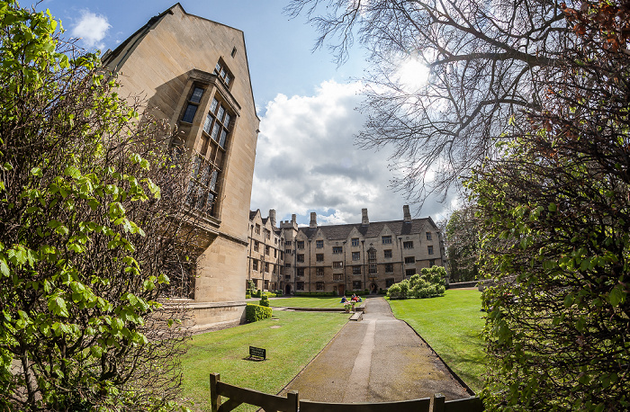 Cambridge King's College: Bodley's Court