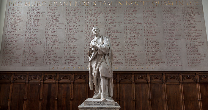 Trinity College Chapel: Statue of Isaac Newton Cambridge