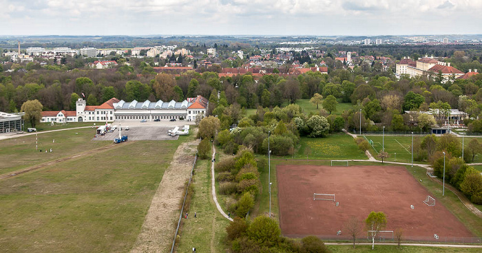 Oberschleißheim Luftbild aus Zeppelin: Flugwerft Schleißheim (links unten) Neues Schloss Schleißheim Schlossanlage Schleißheim