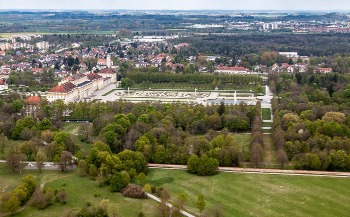 Luftbild aus Zeppelin: Schlossanlage Schleißheim - Neues Schloss und Schlosspark München 2017