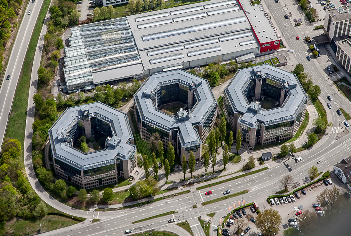 Luftbild aus Zeppelin: Bürokomplex Oktavian und Münchner Straße Unterföhring