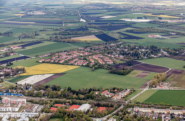 München Luftbild aus Zeppelin: Bogenhausen - Johanneskirchen Englschalking Gartenstadt Johanneskirchen Stegmühlstraße Zahnbrechersiedlung