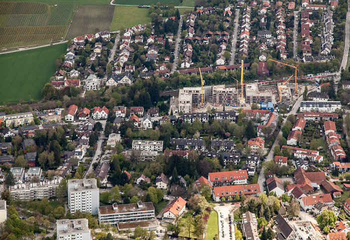 Luftbild aus Zeppelin: Bogenhausen - Englschalking (unten) / Daglfing (oben) München