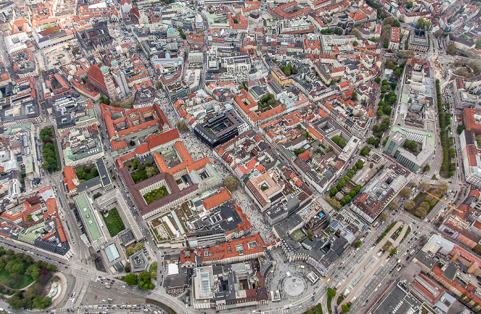 Luftbild aus Zeppelin: Altstadt-Lehel - Altstadt München 2017