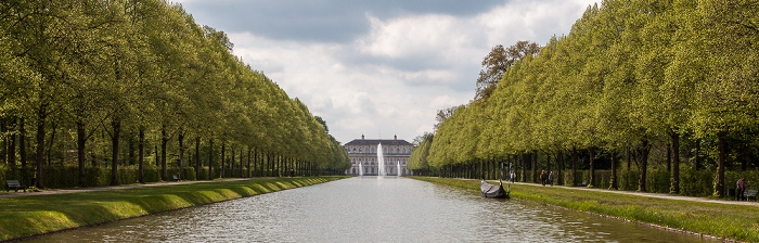 Oberschleißheim Schlossanlage Schleißheim: Schlosspark Schleißheim - Mittelkanal Neues Schloss Schleißheim