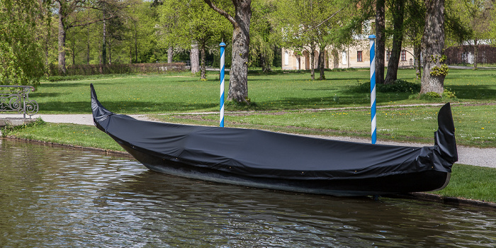 Oberschleißheim Schlossanlage Schleißheim: Schlosspark Schleißheim - Mittelkanal mit venezianischer Gondel