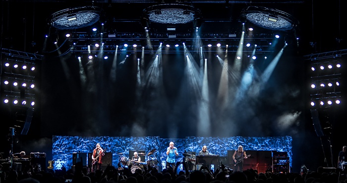 Olympiahalle: Deep Purple (+ Monster Truck) München