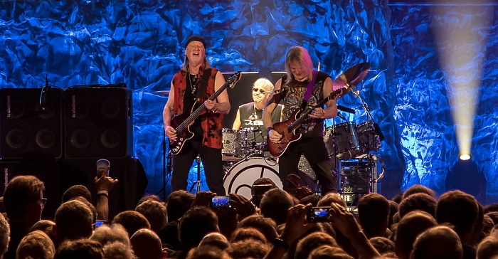 Olympiahalle: Deep Purple (+ Monster Truck) München Roger Glover, Ian Paice, Steve Morse