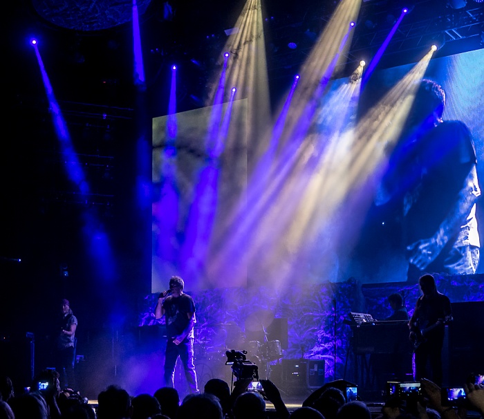 AccorHotels Arena (Palais Omnisports de Paris-Bercy): Deep Purple (+ Monster Truck) Paris Time for Bedlam