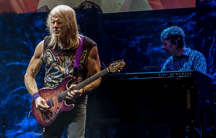 AccorHotels Arena (Palais Omnisports de Paris-Bercy): Deep Purple (+ Monster Truck) Paris