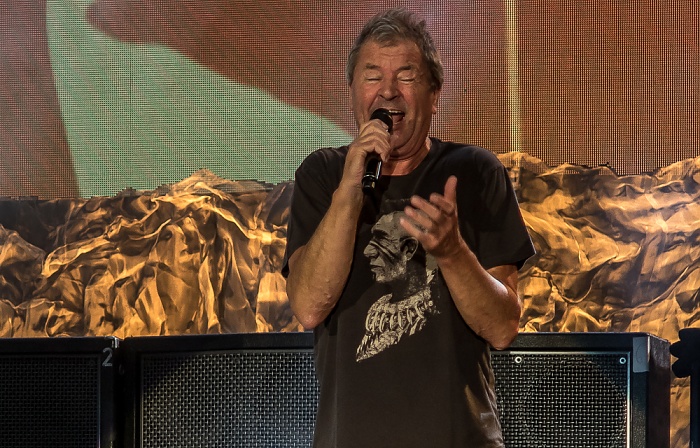 AccorHotels Arena (Palais Omnisports de Paris-Bercy): Deep Purple (+ Monster Truck) Paris