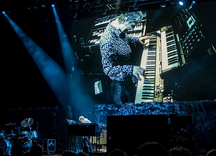 AccorHotels Arena (Palais Omnisports de Paris-Bercy): Deep Purple (+ Monster Truck) Paris